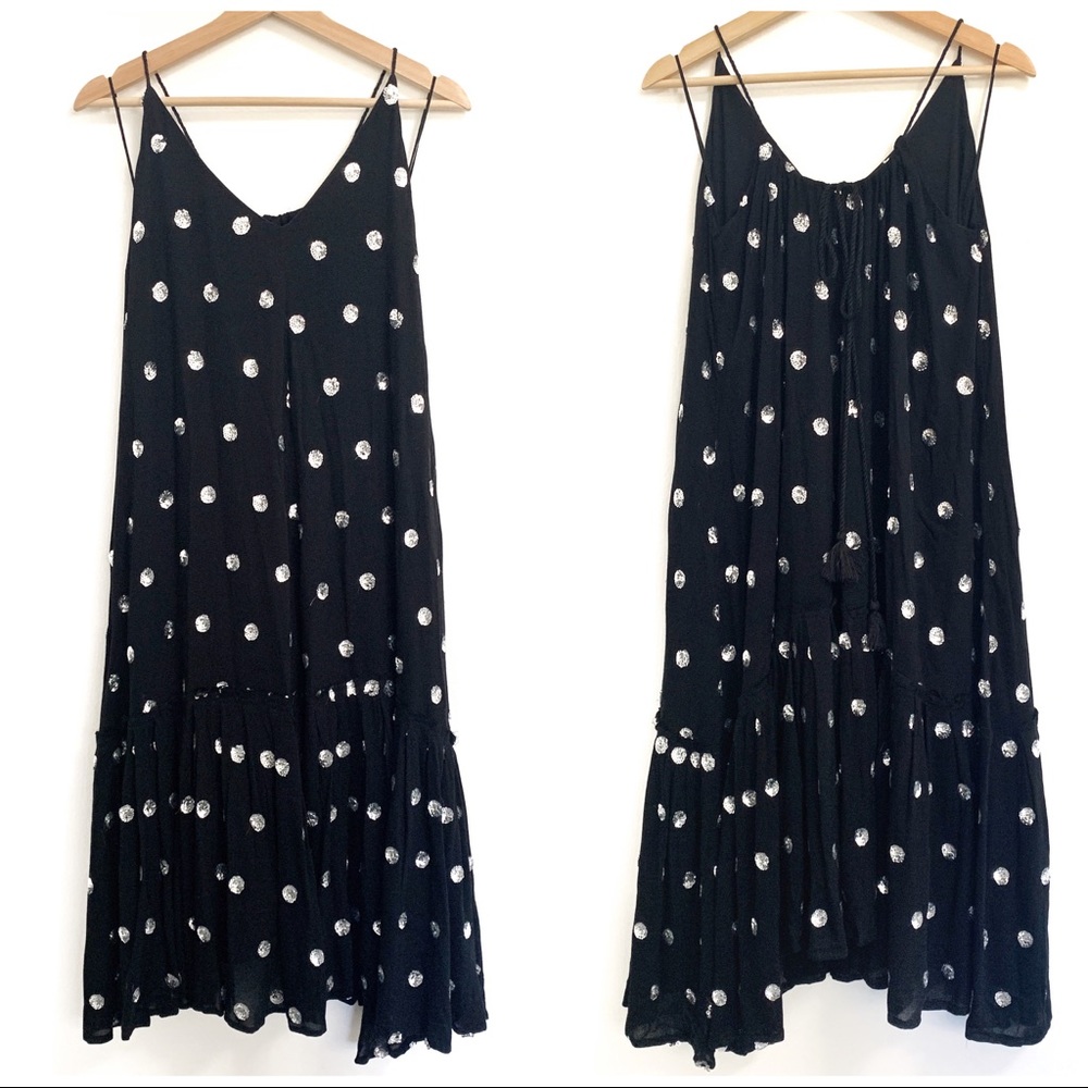 Wishlist Apparel Black Flowy Midi Dress 👗